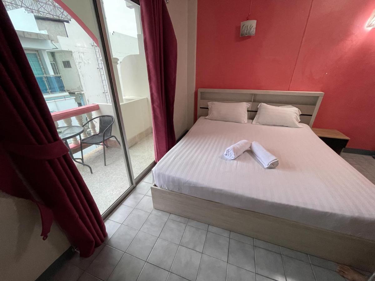 D.D. Inn Beach Guesthouse Pattaya Exterior foto